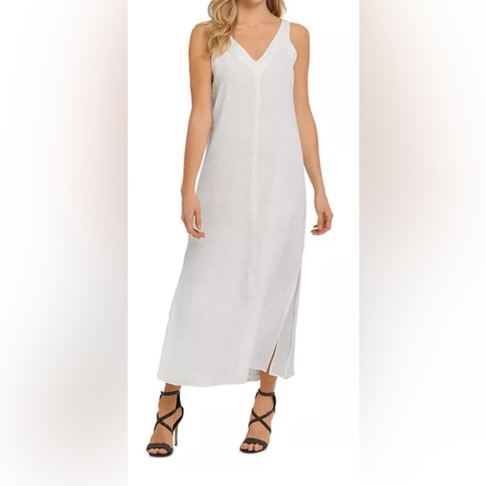 DKNY Elegant White Sleeveless Maxi Dress